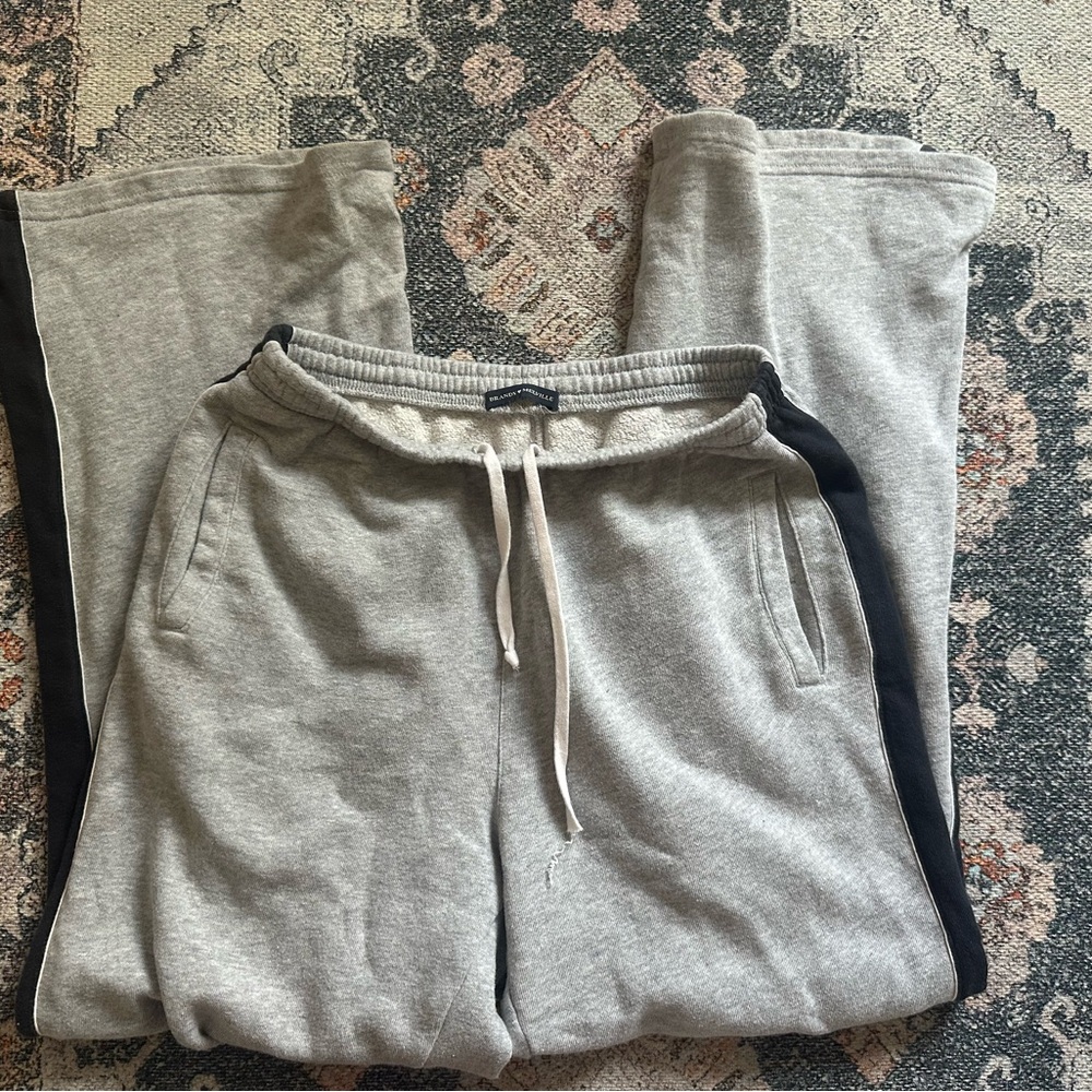 Gray Wide leg Brandy Melville Sweatpants with Navy Stripe